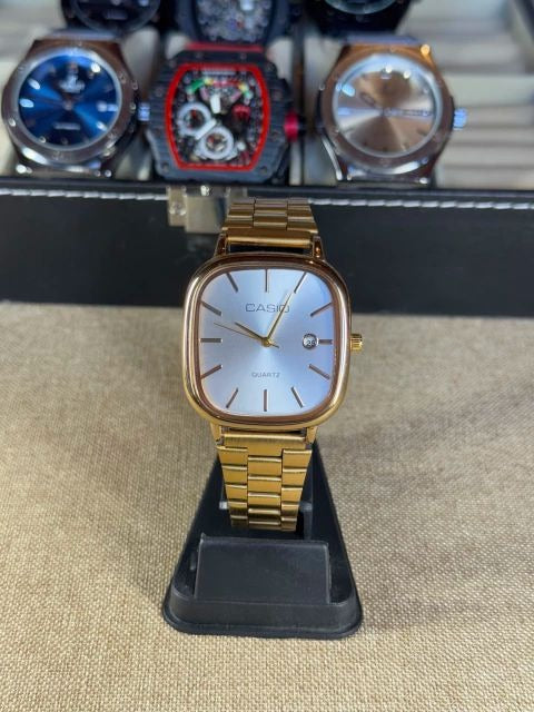 CASIO WATCH